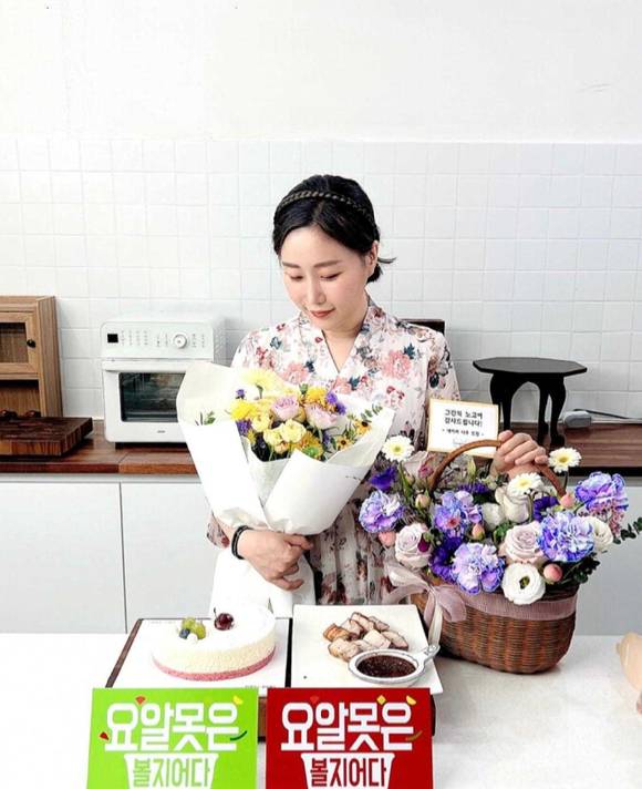 노고은 요리연구가가 라이브 방송 나우(NOW)의 인기 쿡방 프로그램인 '요알못은 볼지어다'의 2년여의 여정을 마무리했다. [사진=모노라이트]