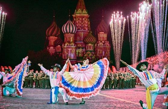 러시아 수도 모스크바의 붉은광장에서 음악 축제가 벌어지고 있다. AFP=연합뉴스