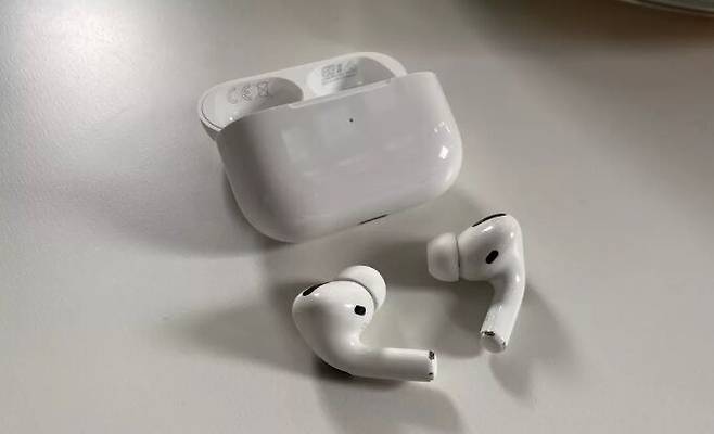 애플은 올가을 아이폰14와 함께 내놓을 에어팟프로2 블루투스 이어폰을 중국에서 베트남으로 옮겨 생산할 것으로 알려졌다. 사진: Future/ Whathifi.com