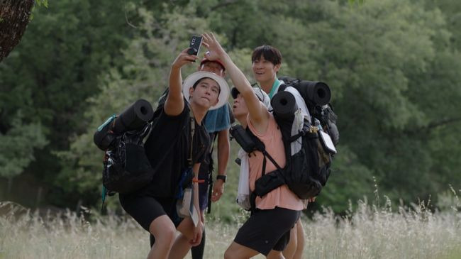 TVN Europe outside the tent Yu Hae-jin, Jin Seon-kyu, Park Ji-hwan and Yoon Kyun-sang released their future observation points with their affection for each other.Yu Hae-jin, Jin Seon-kyu, Park Ji-hwan, and Yoon Kyun-sang, who enjoy Europe in the camping ground where the Europe outside the tent (directed by Kanggung, Kim Sang-ah, Kwak Ji-hye) drives a car rental directly instead of a train and uses a vast nature instead of a hotel as a yard. The story gives healing to make the eyes and mind comfortable every time.Especially, Dr. Yu Hae-jin, the eldest brother of Dr. Chuck, who enjoys all the moments, Jin Seon-kyu, Camping and his brothers, Park Ji-hwan, and the youngest son, Yoon Kyun-sang, are loved by viewers with harmless chemistry.# Good man, good actor 4 color 4 camping testimonyYu Hae-jin and Park Ji-hwan, who are famous for steam campers, say they welcomed the Europe Camping more than anyone else when they were offered.Yu Hae-jin said, I thought it was a good opportunity to camp with good people and good actors. In fact, they are honest and good sisters.I have been sleeping with my sisters for ten days and living with them. Park Ji-hwan also said, I have been in Camping for more than 10 years.I was sorry and sorry to join you late on the schedule issue, but when I came, everyone was so happy to camp, and Baro was comfortable and good like people who had been playing with me yesterday. Jin Seon-kyu, a novice camper but showing faster adaptability than anyone else, said, I feel the charm of Camping properly.I want to teach my children how to solve their daily fatigue in good people and good nature as I felt. When I traveled with him, they were really strong, sociable, and friendly brothers, said the youngest, Yoon Kyun-sang, and the strangers melted and quickly became close.I am so grateful that I can be together. # It is more special because we are together The moment left in MemoryYu Hae-jin was the hidden credit of Switzerland Camping.Viewers were enthusiastic about Switzerland, which he showed, including the scenery he found and showed himself, and improvisation swimming in Lake Tun.I liked mountains and tracking so much that I used to go to Switzerland at the end of the work.Switzerland has many snow, lakes and beautiful scenery that I like in winter. Jin Seon-kyu and Yoon Kyun-sang expressed their sympathy.Jin Seon-kyu cited every moment as the moment left in Memory and Switzerlands landscapes: Every moment is precious, every one of them.So I am still in the middle of the room, he said. I can not forget all of Italy late at night when Switzerland Grindelwald Camping, watering in Lake Tune, and Ji Hwan met with us. Yoon Kyun-sang said, The first paragliding was a really dreamy moment, he said, referring to the paragliding in Interlaken.The night sky I was looking at with my brothers was so beautiful and warm, he said. Every moment was, but with my brothers, I was more special and happy.# Clean, innocent, shovel... the charm of four peoples reversal!The four people have become a hot topic with a new charm through Europe outside the tent.In addition to Yu Hae-jins eldest brothers strong charm, Jin Seon-kyu captivated viewers with a clean harmless charm that is quite different from the image in the movie.Jin Seon-kyu, who laughed at this, cited Pigeons and doves vocalization and personality as his greatest charm and specialty.I do not think I was good at playing the middle bridge between my brother and my brother, he said.Thank you for the good looks of the audience, said Yoon Kyun-sang, who attracted attention with the charm of Shipsali and The youngest of the young. I wanted to be good to my wonderful brothers.I was with him, so he was very polite and careful to see him. On the other hand, Park Ji-hwan got a great response from the first meeting to the gift of the backpack to the members, I will leave Korea with you.Park Ji-hwan laughs at the announcement of the departure preparations, saying, In fact, married people decided to prepare a side dish at the pre-meeting.When I prepare for departure, I have never performed an entertainment, I have no script, I have a memory that I am worried about what to do, but I have a very strong memory, he said.# Yu Hae-jin - Jin Seon-kyu - Park Ji-hwan - Yoon Kyun-sangs direct point of viewYu Hae-jin said, We can not just say one scene. We hope that viewers will feel in nature for a while through our Europe outside the tent.I hope it will be a healing time. Second, Jin Seon-kyu also said, Ji Hwan comes to the Udangtang Camping trip and becomes a complete body. In the space to be introduced newly, a strange and honest story will be unfolded.I hope you will enjoy it together until the end, and I love you. Park Ji-hwan also said, I filmed in tension and excitement.I threw me at the members, he said, adding, I am going to watch with the same heart as the viewers.We have a saying we always used to say in the field, said the youngest, Yoon Kyun-sang.Weve traveled as we wish, without any fixedness, said Baro, and youll feel the honest feelings of the four of us.I hope you will look at it beautifully and warmly with a wide heart. TVN Europe outside the tent is broadcast every Wednesday at 8:40 pm.Europe outside the tent