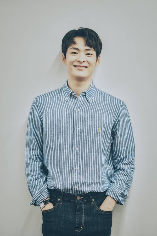 배우 송건희가 `최종병기 앨리스`에서 여름 역을 맡아 첫 장르물에 도전했다. 제공ㅣ왓챠