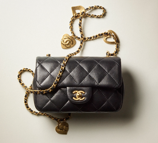 공식 홈페이지 기준 600만원대인 샤넬 미니플랩백. 샤넬코리아 홈페이지 캡처