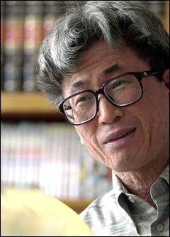 소설가 복거일.