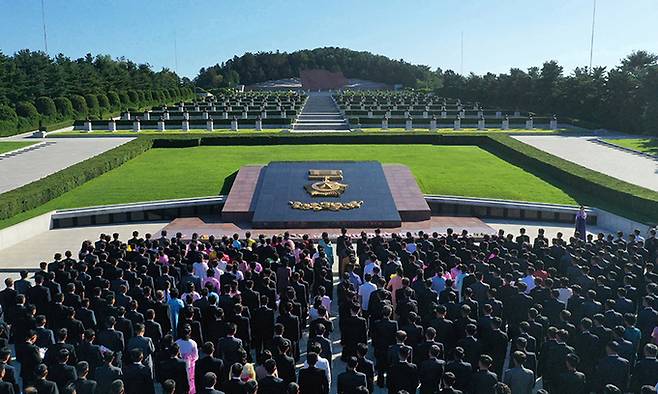 북한이 정권수립 74주년(9.9절)을 뜻깊게 경축했다고 조선중앙통신이 10일 보도했다. 연합뉴스