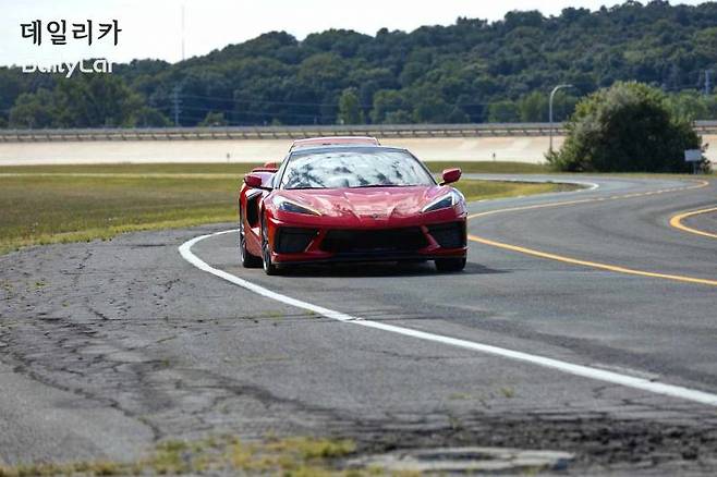 2023 콜벳 Z06 (GM 밀포드 프루빙 그라운드)