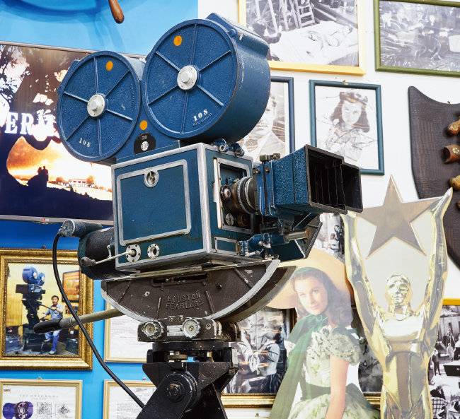 테크니컬러 카메라(Technicolor Camera, 1916). 최초의 컬러 영화 카메라로 1916년 발명돼 1950년대 초까지 널리 이용됐다. 영화 ‘바람과 함께 사라지다’(1939) 촬영에 사용됐다. 현재 2대만 존재.