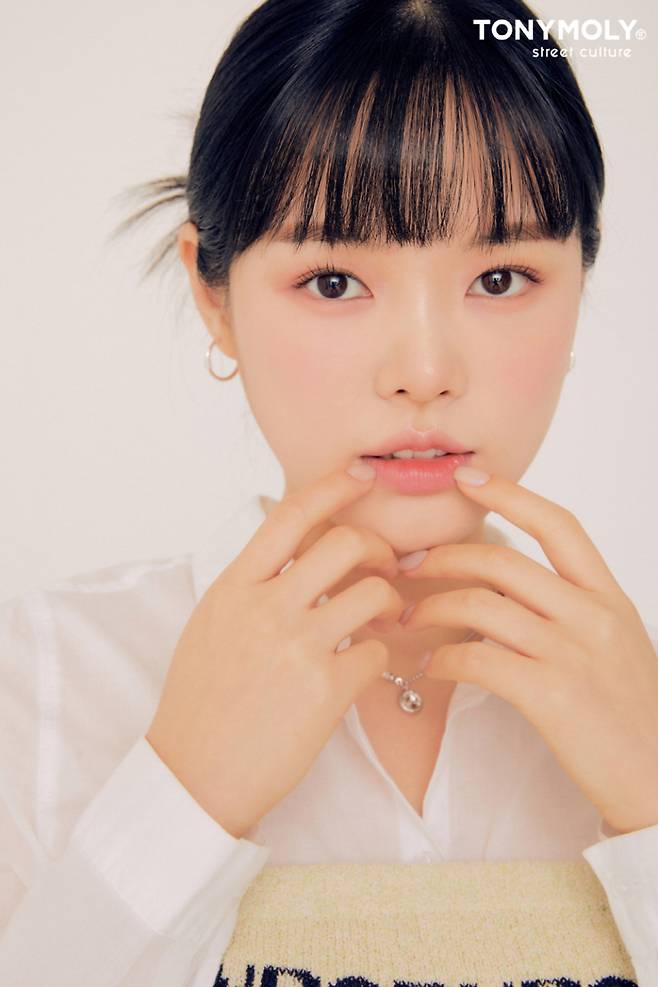  : ϸ, 2022 FW  ũ  '÷(Eye-Planner)'