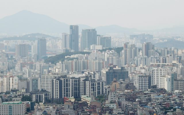 서울 남산에서 바라본 아파트 단지. 연합뉴스