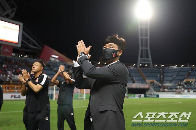 제주월드컵경기장/ K리그1/ 제주유나이티드 vs 울산현대축구단/ 제주 남기일 감독/ 사진 김정수