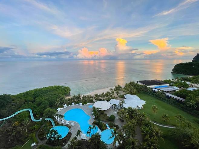 호텔 닛코 괌 객실 테라스 뷰.  /사진= 강예신 여행+ 기자