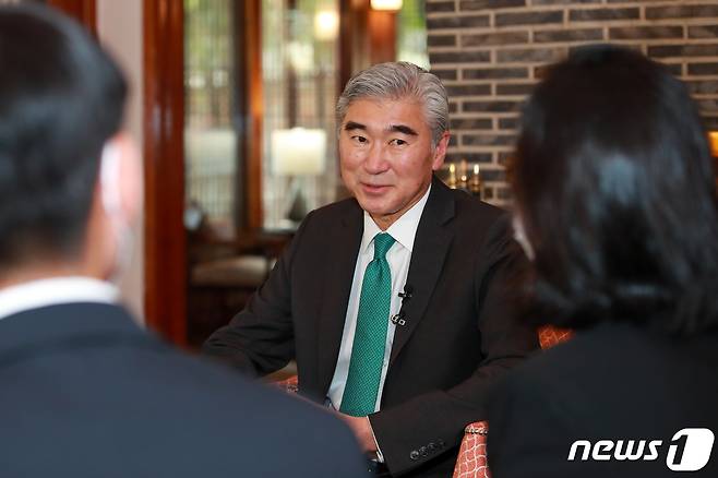 성 김 미국 국무부 대북정책특별대표가 20일 서울 미국 대사관저에서 기자간담회를 하고 있다. 2022.9.20/뉴스1 ⓒ News1 사진공동취재단