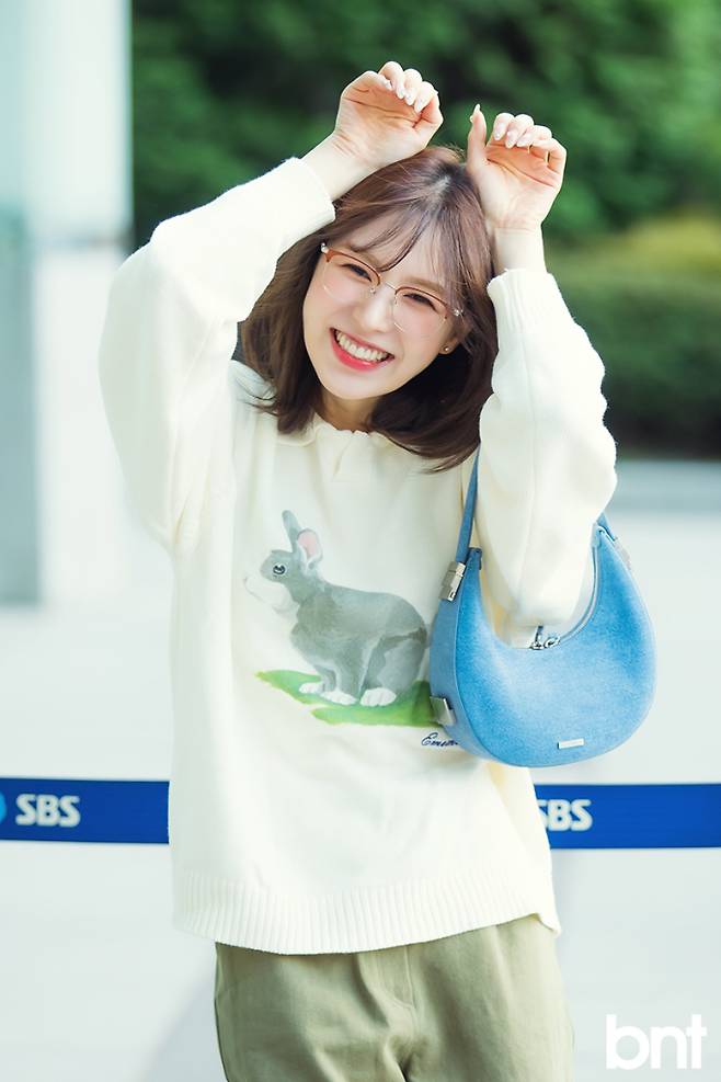 RED Velvet Wendy has photo time.entertainment team newsFashion, Beauty, Entertainment, Korean Wave, Culture and Arts Media