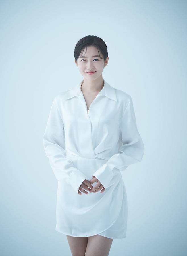 배우 진아진. 컴퍼니합 제공