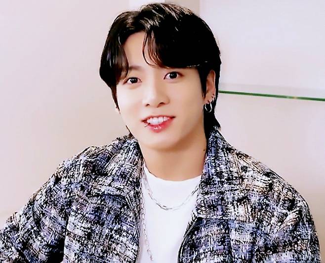 방탄소년단 정국, 女心 녹이는 러블리 꽃미남