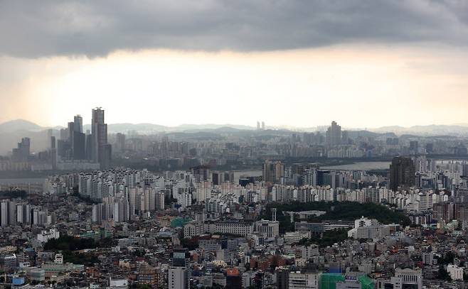 서울타워에서 바라본 서울 및 경기도 아파트 모습. (사진=연합뉴스)