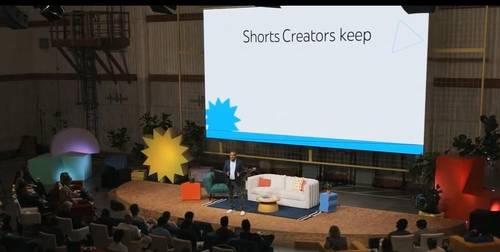 유튜브 "크리에이터에 더 많은 수익" (샌프란시스코=연합뉴스) 김태종 특파원 = 20일(현지시간) 미국 캘리포니아주 로스앤젤레스에서 열린 '메이드 온 유튜브'(Made on Youtube)에서 닐 모한 유튜브 최고제품책임자가 새로운 수익 공유 방법을 설명하고 있다. [유튜브 캡처] 2022.9.20 taejong75@yna.co.kr