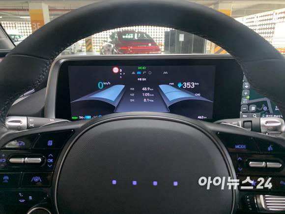 경기도 가평의 반환점을 지나 고속도로와 일반 국도 구간이 주를 이룬 하남시로의 복귀 구간 약 50km 동안 시승차의 전비 기록은 8.1km/kWh를 기록했다. [사진=김종성 기자]