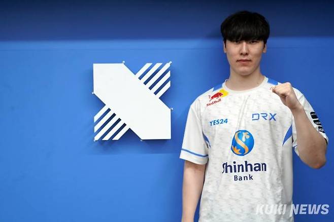 '제카' 김건우와 지난 21일 만나 인터뷰를 진행했다.&nbsp; &nbsp;사진=문대찬 기자