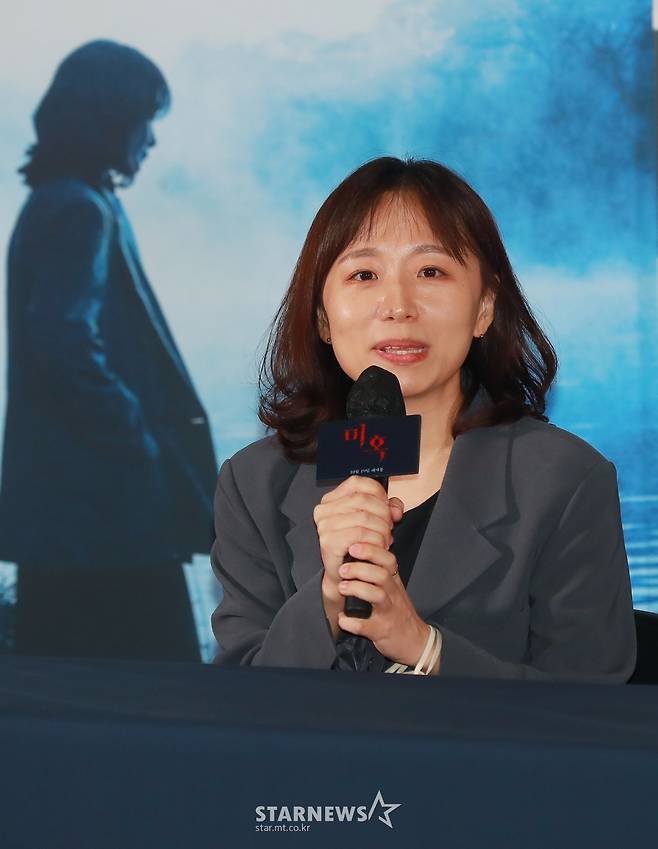 답변하는 '미혹' 김진영 감독[★포토]