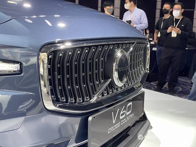 볼보 V60 크로스컨트리