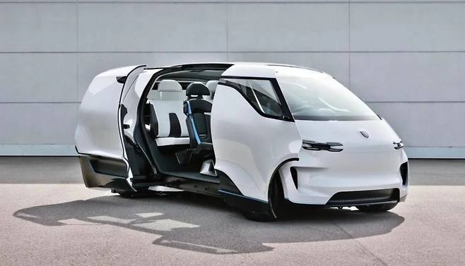 '포르쉐 언씬'에 수록된 6인승 콘셉트. 해당 차량은 양산 계획이 없다고 못박았다.&nbsp;