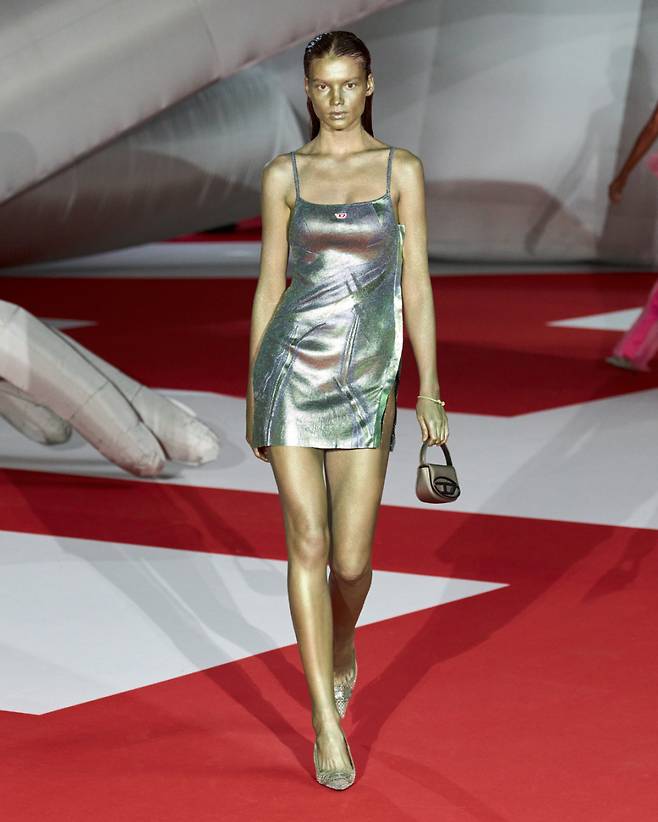 사진 : 디젤(DIESEL), 밀라노 알리안츠 클라우드 아레나 '2023 봄/여름 컬렉션 쇼' ⓒDIESEL