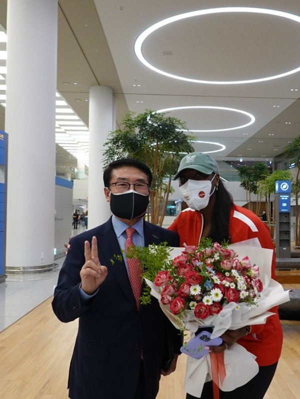 니아 리드가 27일 한국에 들어왔다. 사진=페퍼저축은행 제공