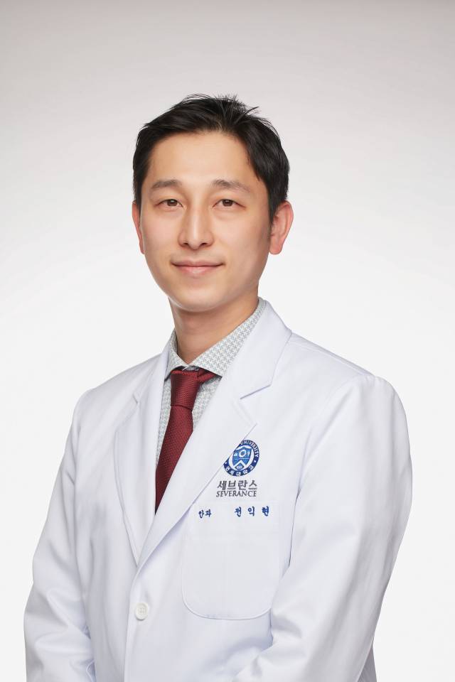 전익현 세브란스병원 안과 교수. 사진 제공=세브란스병원