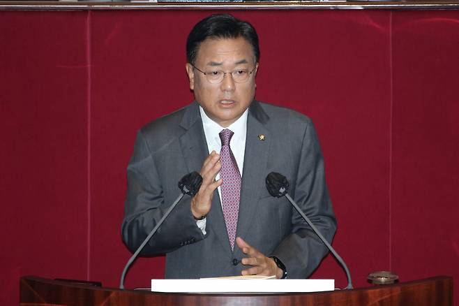 정진석 국민의힘 비상대책위원장이 지난달 29일 국회에서 열린 본회의에서 교섭단체 대표연설을 하고 있다. [연합]