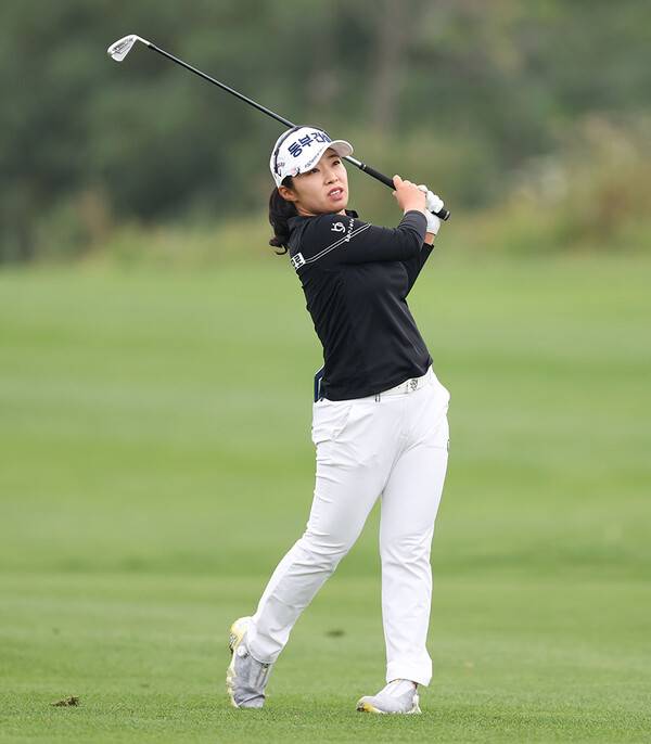 2022년 한국여자프로골프(KLPGA) 투어 하나금융그룹 챔피언십 우승을 차지한 김수지 프로가 최종라운드에서 경기하는 모습이다. 사진제공=KLPGA