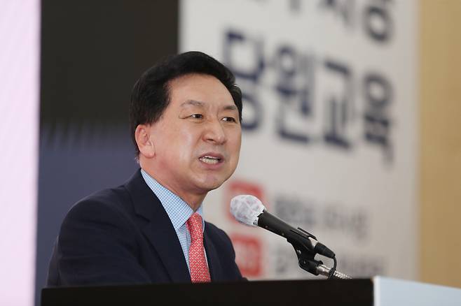 김기현 국민의힘 의원이 2022년 9월30일 오후 대구 북구 엑스코에서 열린 대구시당 당원 교육에서 특강을 하고 있다. ⓒ연합뉴스