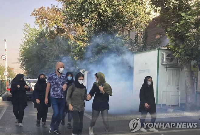 이란 반정부 시위 [AP 연합뉴스 자료사진. 재판매 및 DB 금지]
