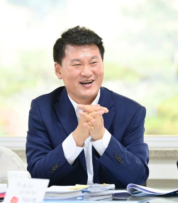 "구청이 창의적 조직 되려면 서비스 마인드 갖춰야"