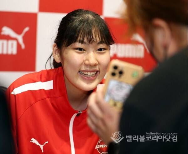 페퍼저축은행 어르헝.