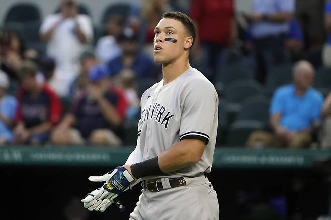 뉴욕 양키스 애런 저지가 4경기 연속 침묵하며 62홈런 달성 가능성에 빨간 불이 켜졌다. AP연합뉴스