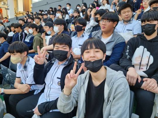 대전생활과학고등학교 학생들이 흡연 예방 캠페인을 진행하고 있다. 사진=대전생활과학고등학교 제공