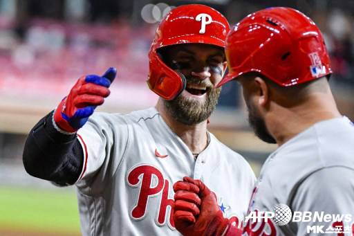 필라델피아가 포스트시즌 진출을 확정지었다. 사진(美 휴스턴)=ⓒAFPBBNews = News1