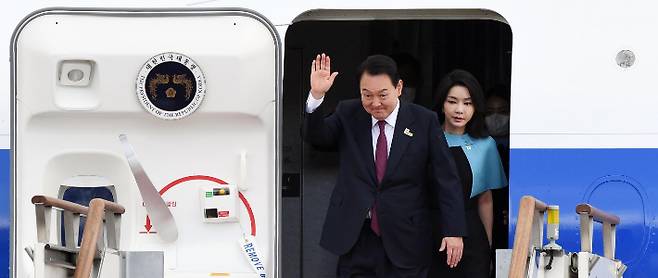 황진환 기자