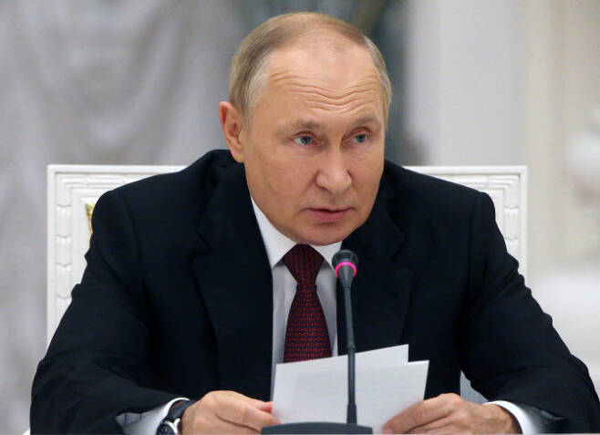 블라디미르 푸틴 러시아 대통령은 5일(현지시간) 도네츠크·루한스크·자포리지아·헤르손 등 우크라이나 점령지 4곳의 합병을 승인하는 법률에 서명했다. (사진= AFP)