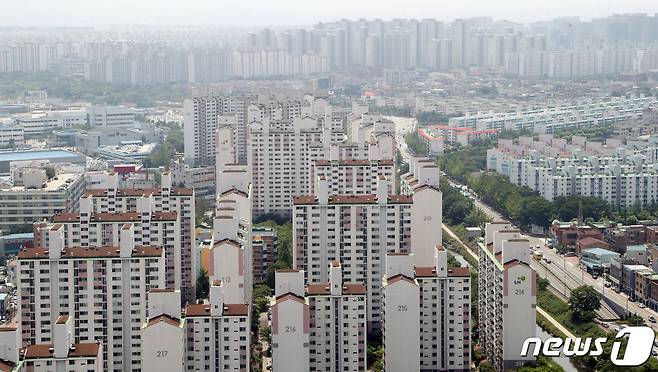 경기도 수원시내 아파트의 모습. 2020.6.17/뉴스1 ⓒ News1 조태형 기자