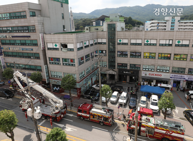 지난 8월 경기도의 화재 현장 모습. 경향신문 자료사진