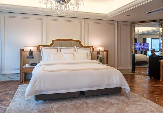 사진 : 크라운구스(CROWN GOOSE),&nbsp;크라운구스 X 호텔 인터불고 스위트룸 내부