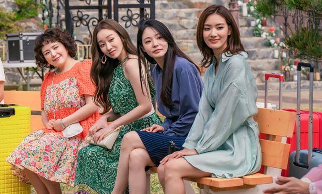 '얼어죽을 연애따위'를 통해 연애 예능의 어두운 이면이 드러나는 중이다. 극 중에 등장하는 연애 리얼리티쇼의 이름은 '사랑의 왕국'이다. ENA 제공