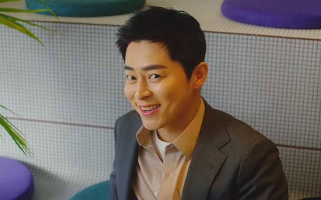 독서 플랫폼 ‘밀리의 서재’가 2021년 배우 조정석을 앞세워 선보인 TV 광고의 한 장면. [유튜브 ‘밀리의 서재’]