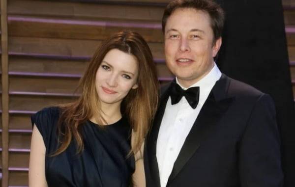 일론 머스크 테슬라 최고경영자(CEO)와 전 아내 탈룰라 라일리. 둘은 두 차례 결혼하고 이혼했다.