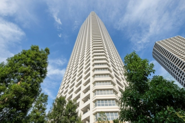 도쿄 신주쿠의 60층짜리 타워맨션. 노무라부동산 홈페이지