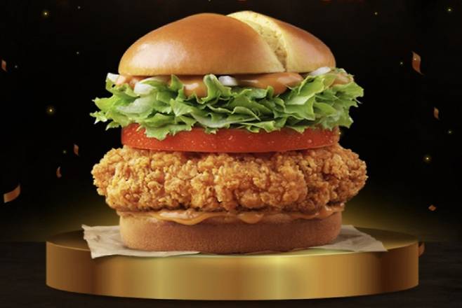 맥도날드 맥크리스피 버거. 지난 5월 출시 이후 500만개 판매를 돌파했다. [사진 출처 = 한국맥도날드]