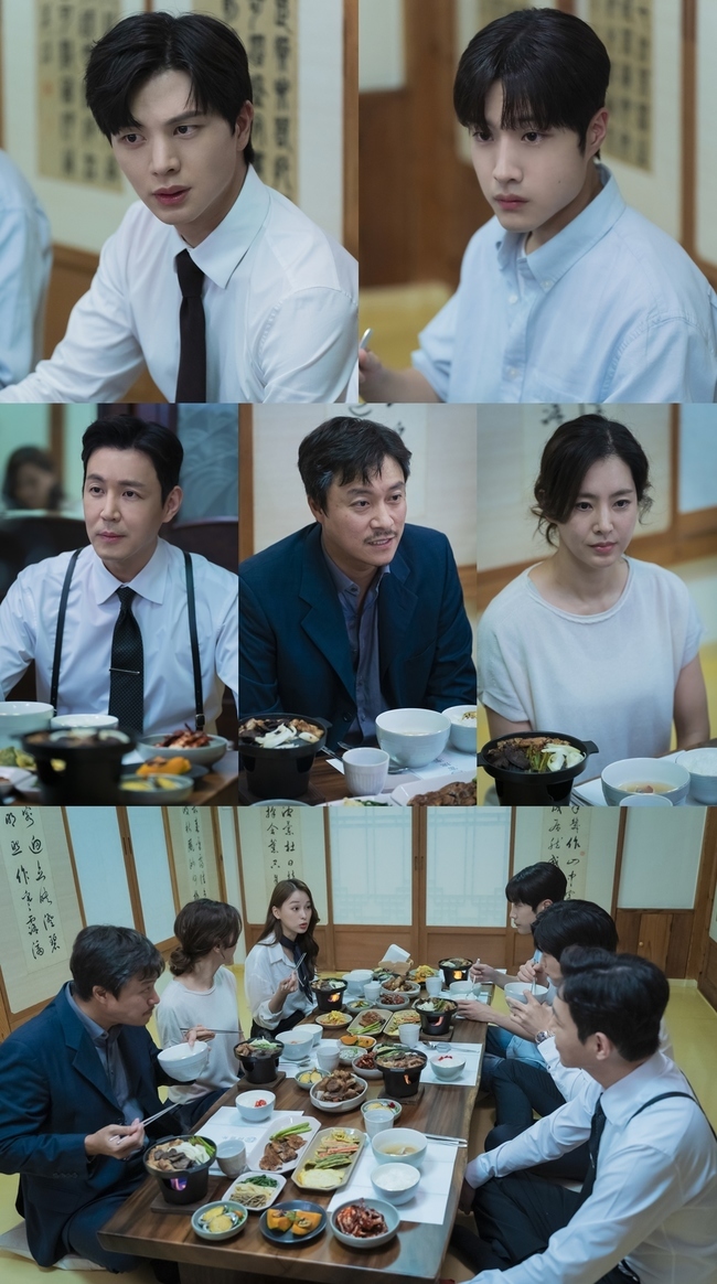 Gold Spoon and Plastic Spoon Two families meet.MBC Gold Drama Gold Spoon (playwright Yoon Eun-kyung, Kim Eun-hee / director Song Hyun-wook, Lee Han-joon) announced on October 22 that Lee Seung-cheon (Yook Sungjae) prepared a meal for Hwang Taeyong (Lee Jong-won) and his family.While Lee Seung-cheon and Hwang Taeyong met first, Hwang Hyun-do (Choi Won-young), who was not invited, appeared to embarrass Lee Seung-cheon.Lee Seung-cheon reacted unexpectedly and did not intend to do so, but the two families meet and attract attention.On the other hand, Hwang Taeyong is not satisfied with Lee Seung-cheons intentions.Hwang Taeyong feels uncomfortable with the help of Lee Seung-cheon, unaware that Lee Seung-cheon has changed his fate with  ⁇  Gold spoon  ⁇ .