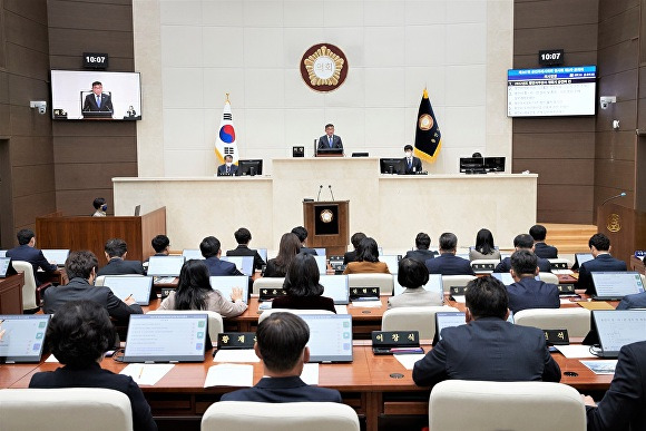 용인시의회가 25일 본회의를 열고 있다. [사진=용인특례시의회]