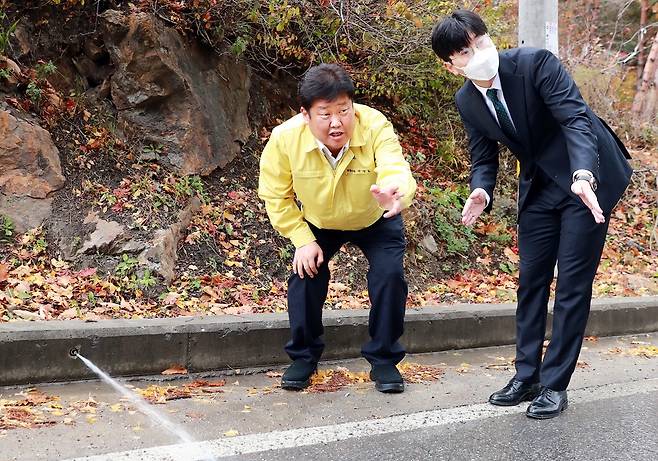 염수자동분사장치 실험 [태백시 제공.재판매 및 DB 금지]